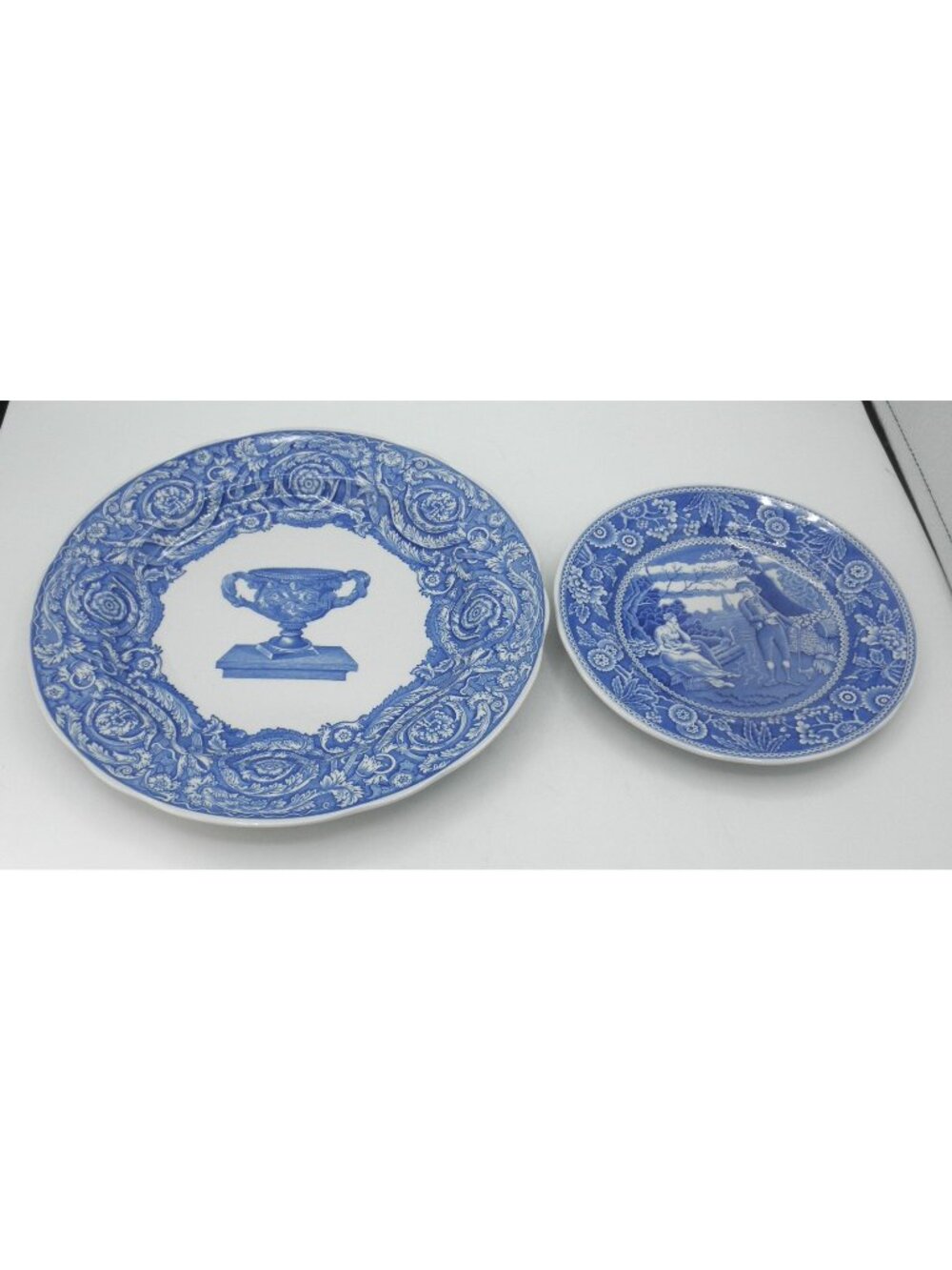 Victorian and Georgian Collection by Spode Mixed Lot 1 Dinner 1 Salad Set of 2